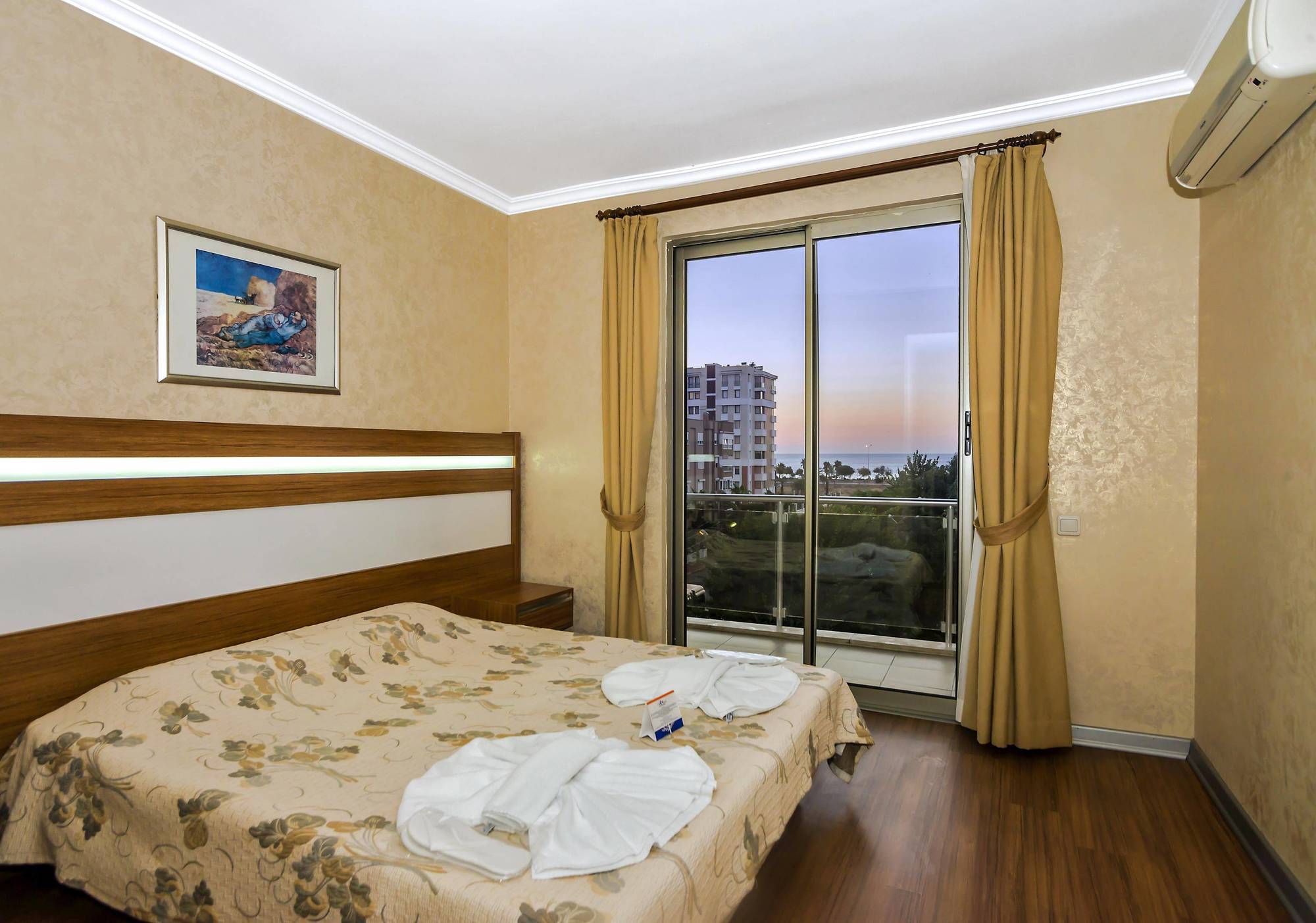 Santa Marina Hotel Antalya Ngoại thất bức ảnh